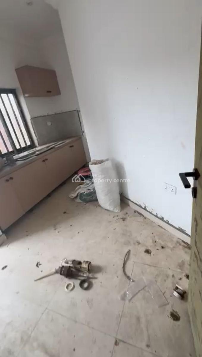 Newly Built 2 Bedroom, Oworonshoki, Shomolu, Lagos, Flat / Apartment for Rent