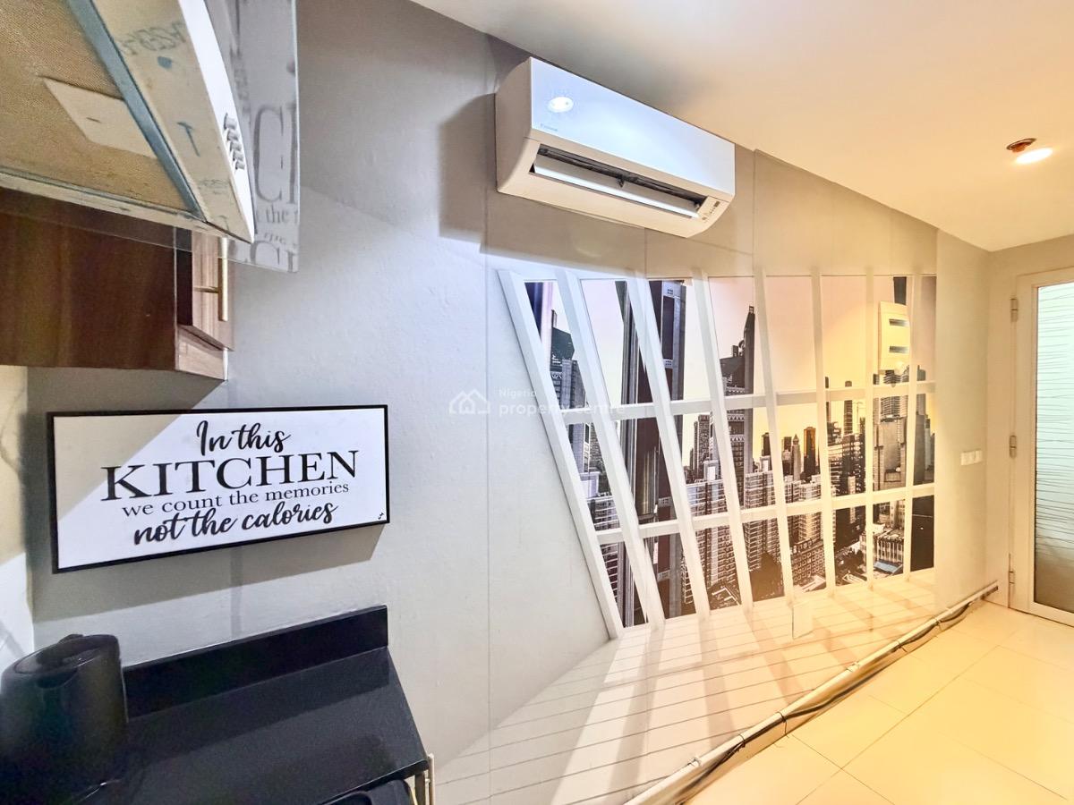 Sea View 2-bedroom Fully Furnished Apartment, Bluewater Residences / Sapphire Tower, Lekki Phase 1, Lekki, Lagos, Flat / Apartment for Rent