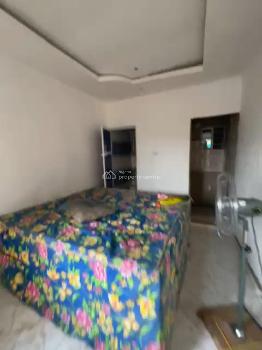 Newly Built Studio Apartment, Off Pedro Road, Shomolu, Lagos, Flat / Apartment for Rent