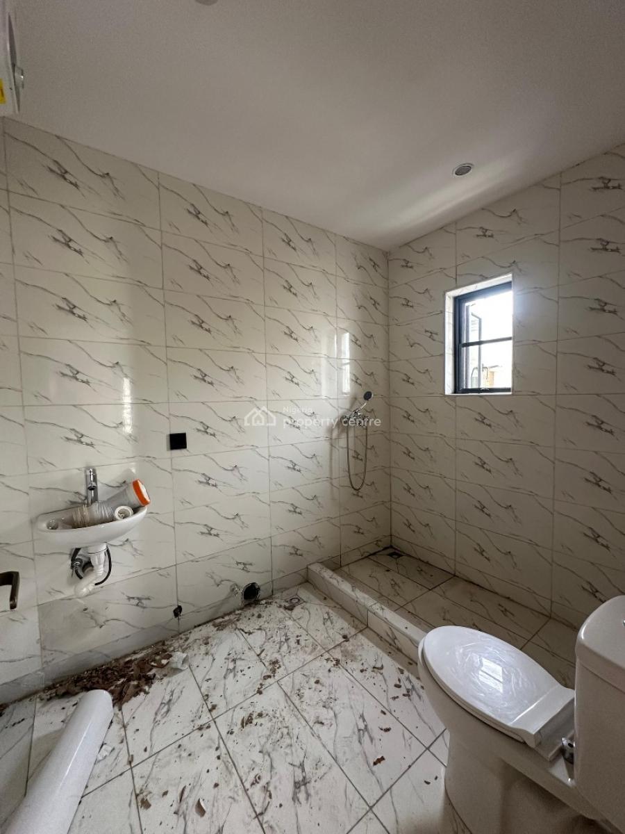 Brand New 3 Bedroom Apartment with Pool & Gym, Lekki Phase 1, Lekki Phase 1, Lekki, Lagos, Flat / Apartment for Rent