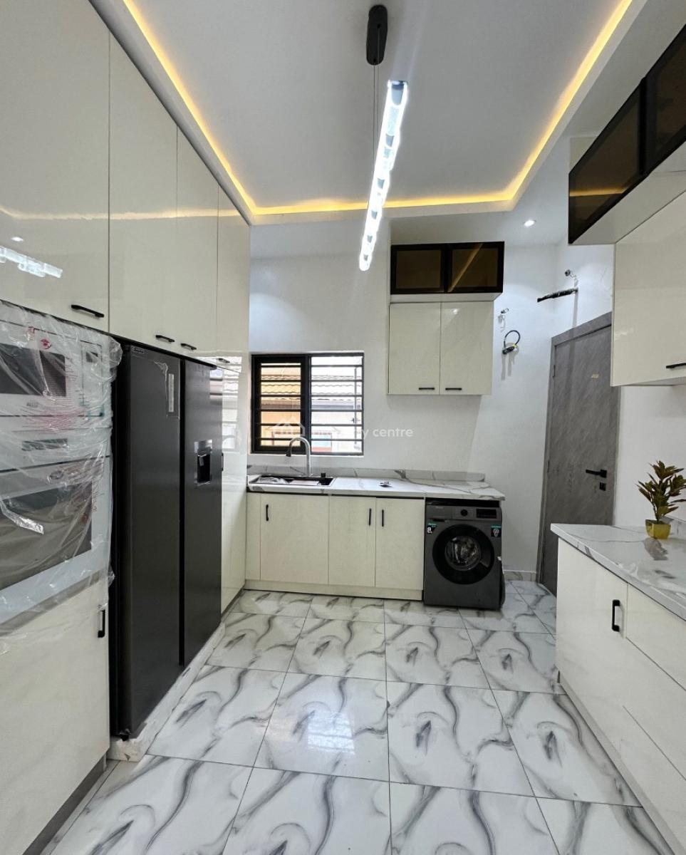 Lovely 4 Bedroom Terrace Duplex with Bq, Lekki Phase 1, Lekki Phase 1, Lekki, Lagos, Terraced Duplex for Sale