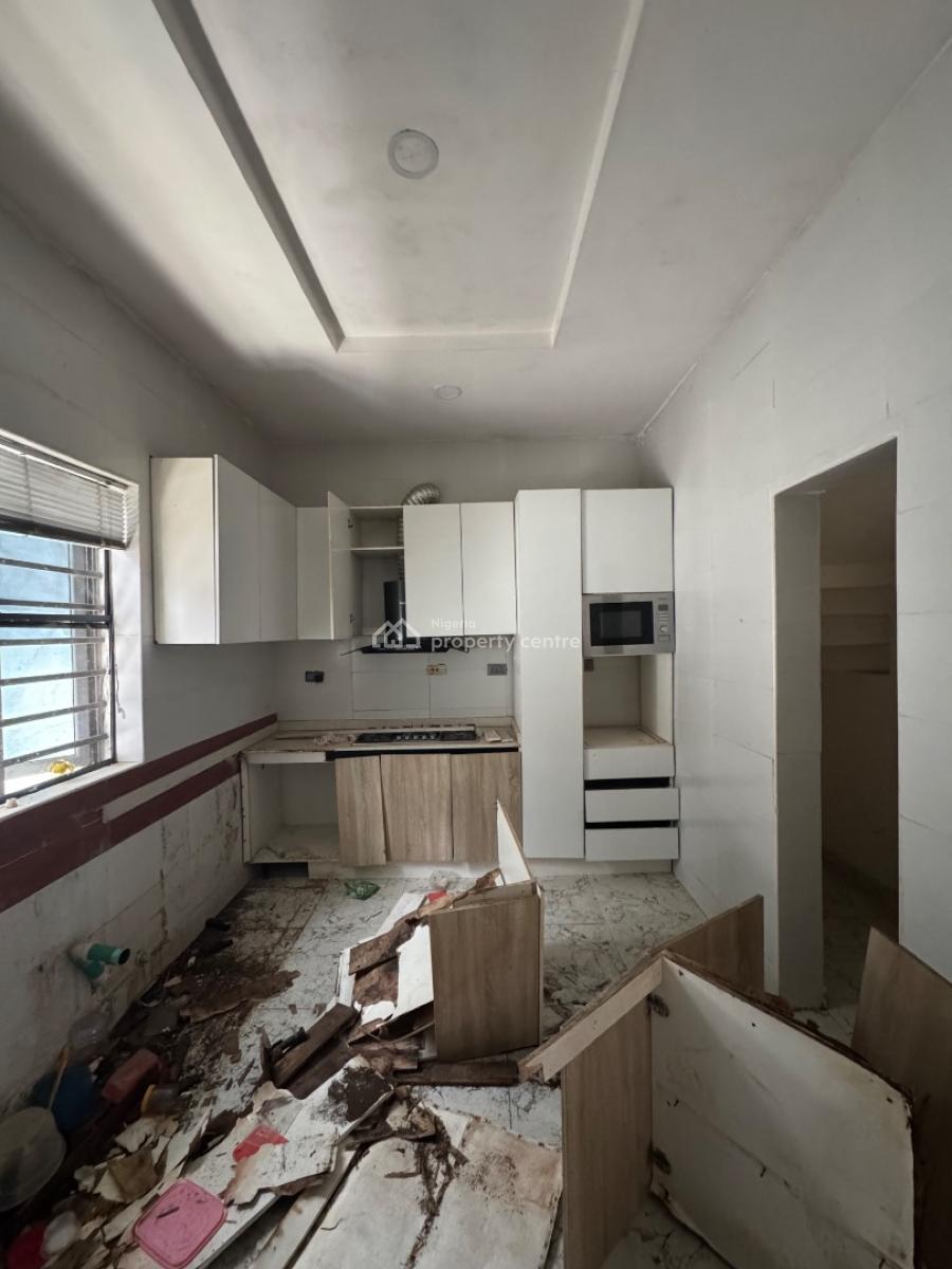 4 𝐁𝐄𝐃𝐑𝐎𝐎𝐌 𝐓𝐄𝐑𝐑𝐀𝐂𝐄 𝐃𝐔𝐏𝐋𝐄𝐗, Orchid, Lekki, Lekki Phase 2, Lekki, Lagos, Terraced Duplex for Rent