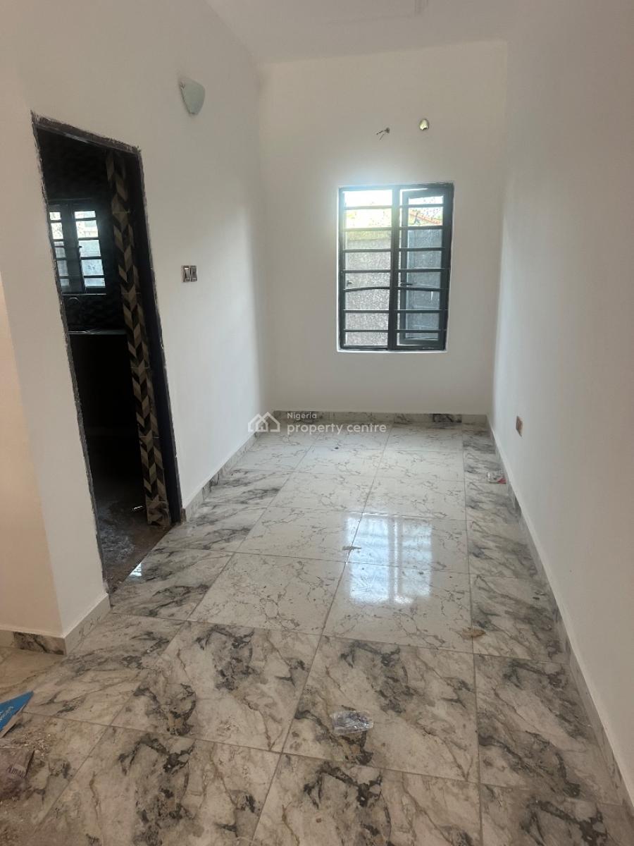 1 Bedroom and Parlour, Seaside Estate, Badore, Ajah, Lagos, Mini Flat (room and Parlour) for Rent