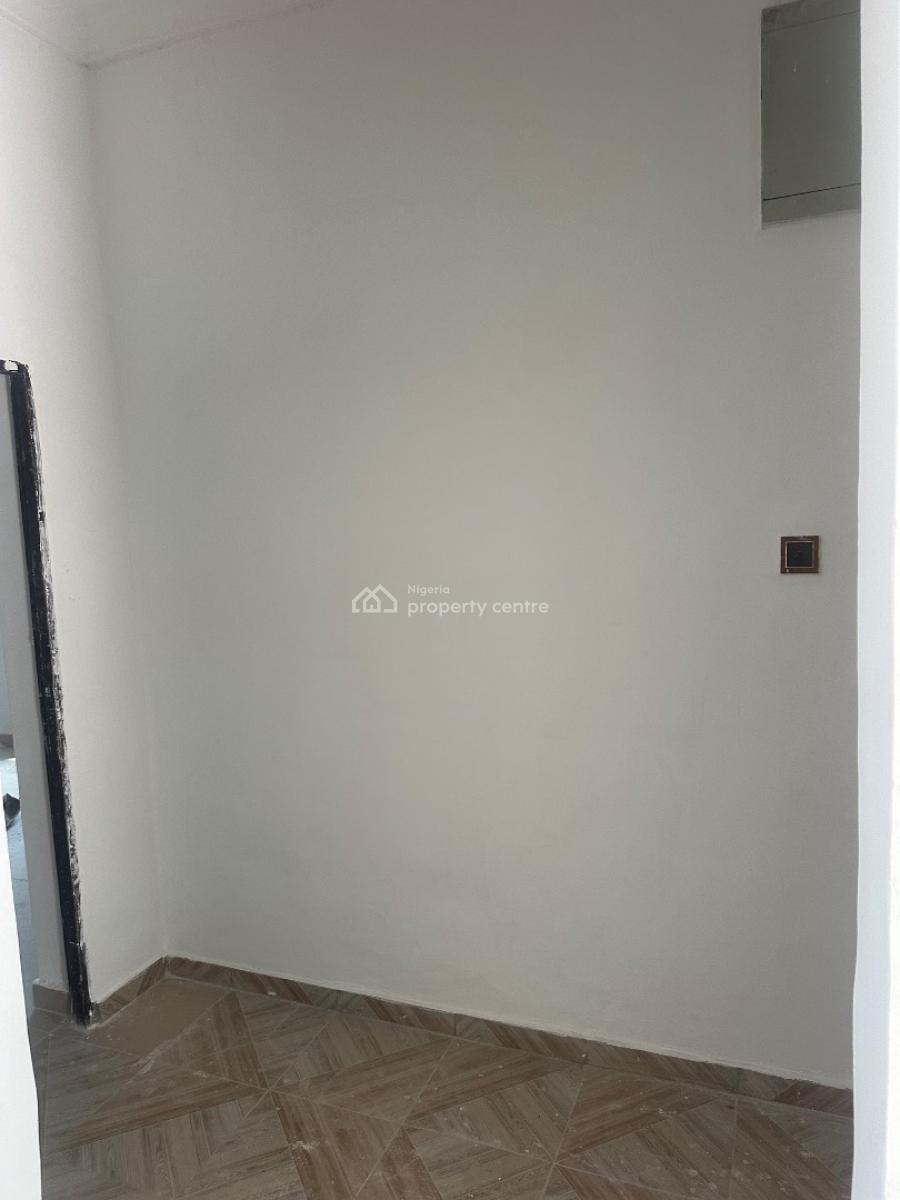 1 Bedroom and Parlour, Seaside Estate, Badore, Ajah, Lagos, Mini Flat (room and Parlour) for Rent