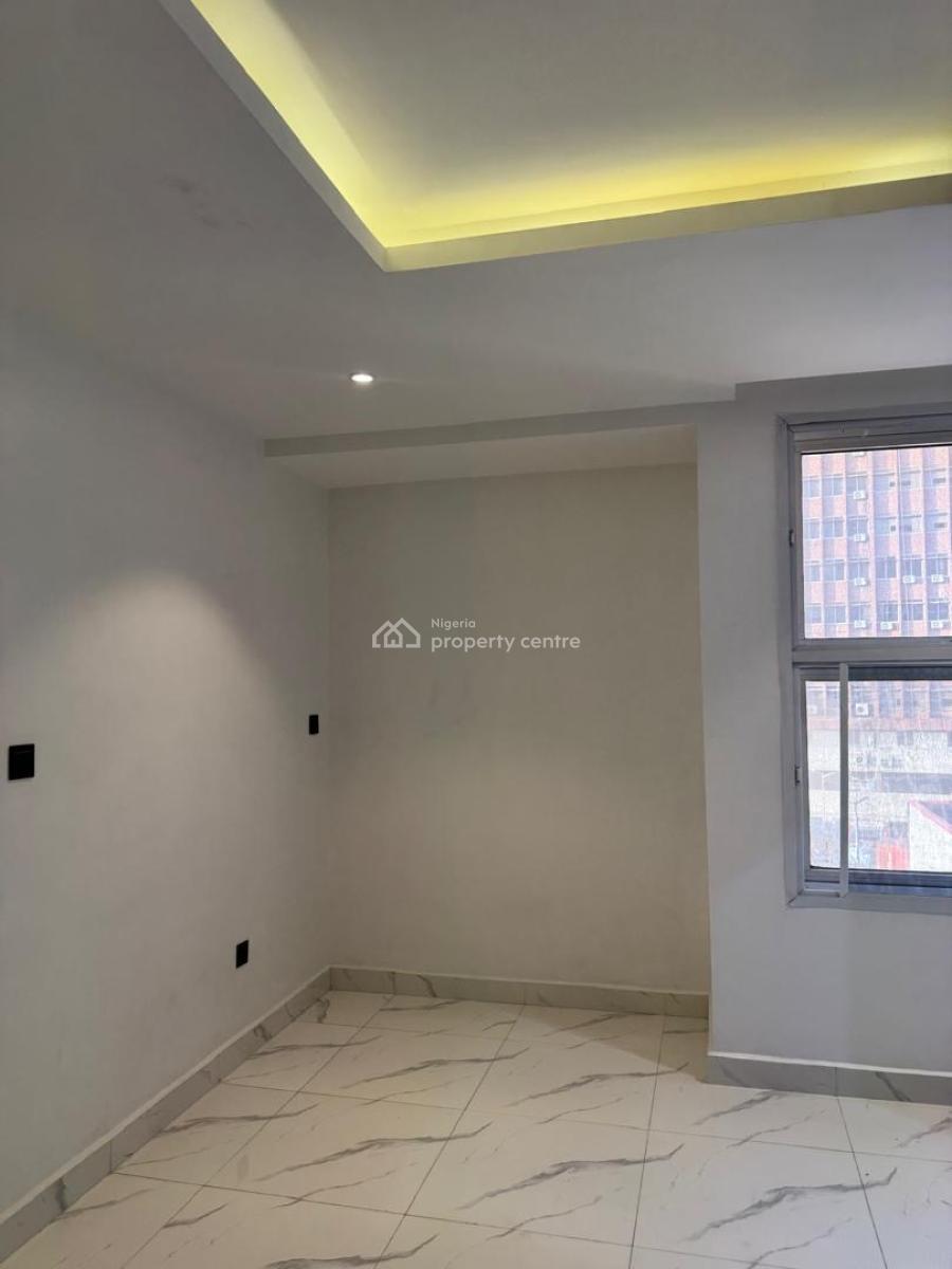 Magnificent 3 Bedroom Flat with Lovely City View, Off Awolowo Road, Ikoyi, Lagos, Flat / Apartment for Rent