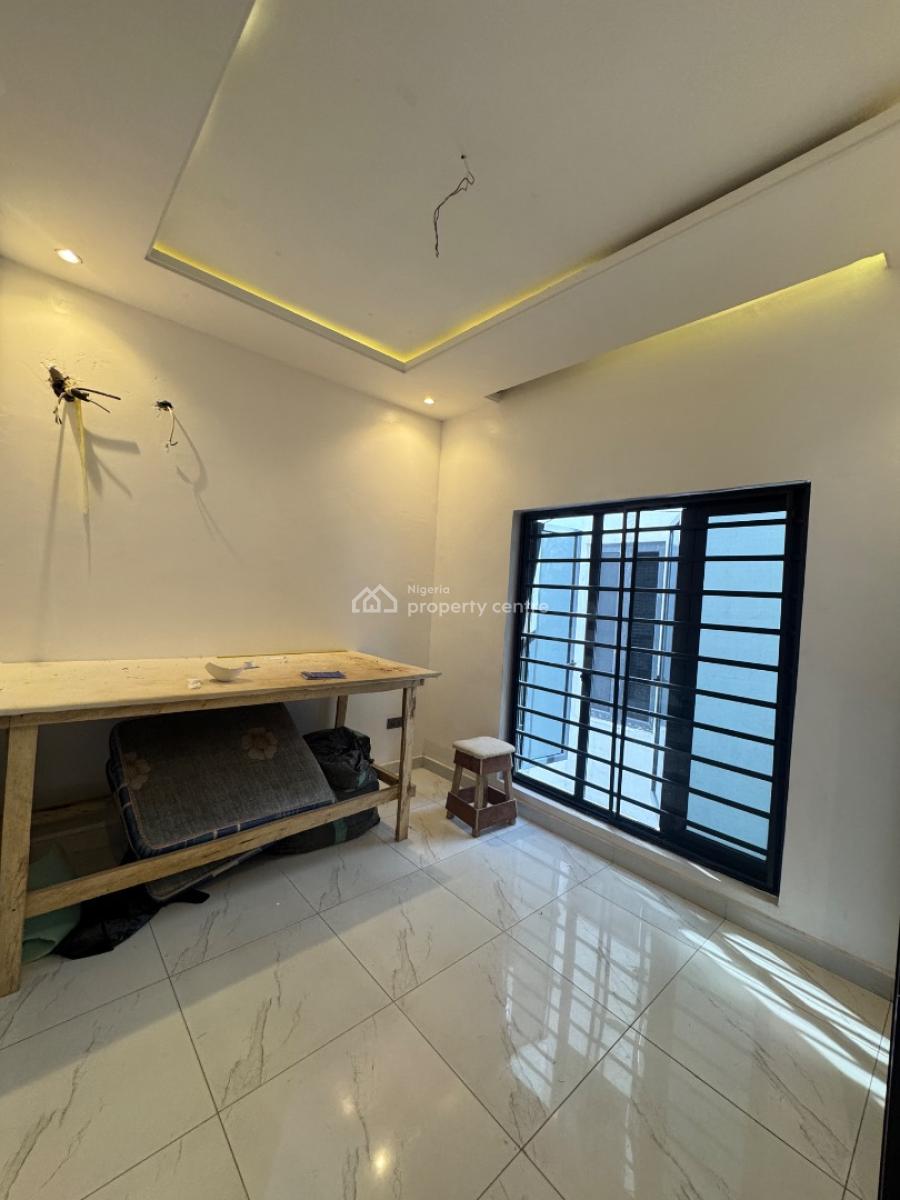 Decent 3bedroom Terrace with Bq, Ologolo, Lekki, Lagos, Terraced Duplex for Rent