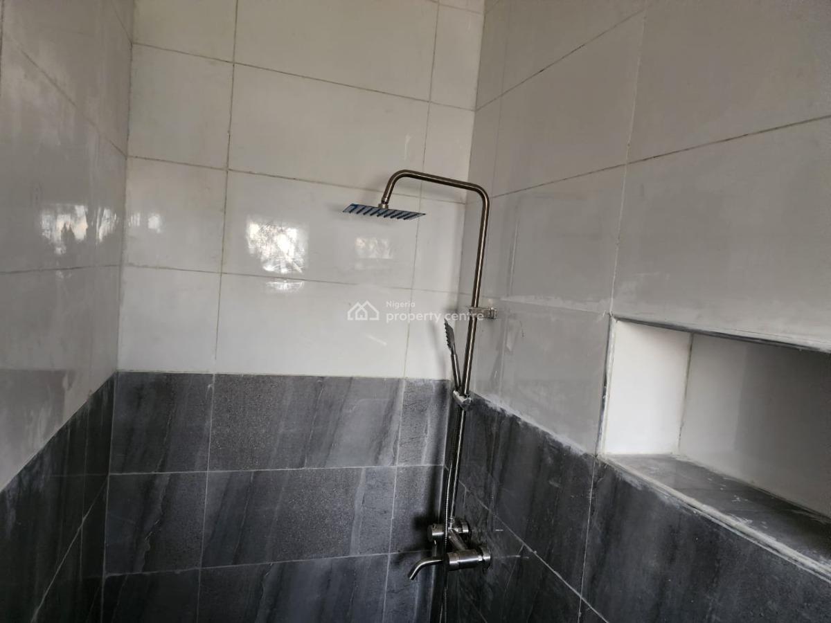 Three Bedroom Terrace, Brains and Hammer Estate, Dei Dei, Gwarinpa, Abuja, Terraced Bungalow for Sale