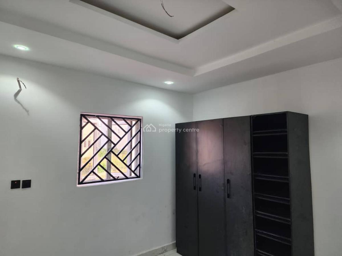 Three Bedroom Terrace, Brains and Hammer Estate, Dei Dei, Gwarinpa, Abuja, Terraced Bungalow for Sale