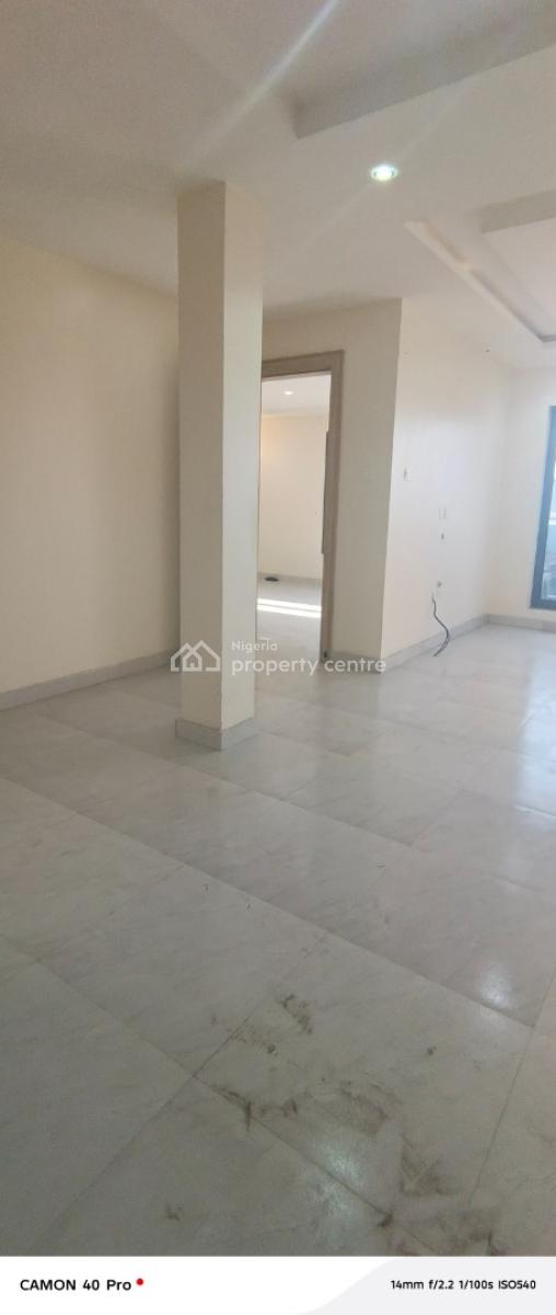 Service Two Bedroom Flat, By Bangbala Street, Lekki Phase 1, Lekki, Lagos, Flat / Apartment for Rent