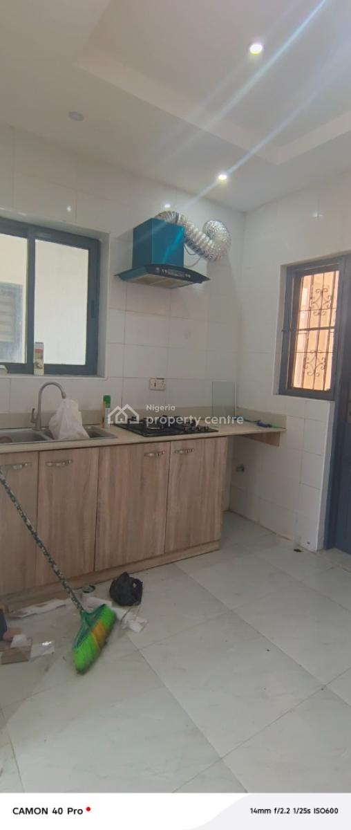 Service Two Bedroom Flat, By Bangbala Street, Lekki Phase 1, Lekki, Lagos, Flat / Apartment for Rent