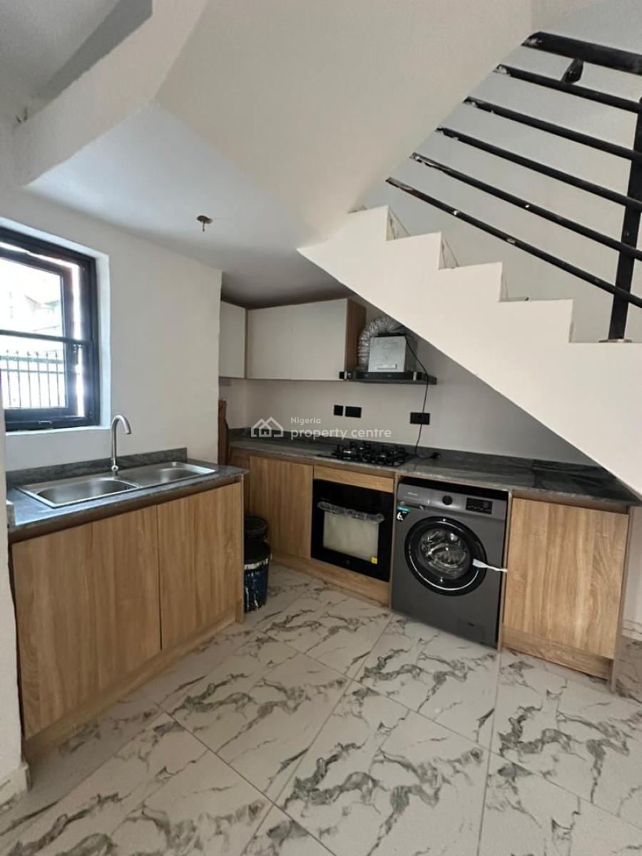 Brand New 2 Bedroom Terrace Duplex with Pool & Gym, Lekki Phase 1, Lekki Phase 1, Lekki, Lagos, Flat / Apartment for Rent