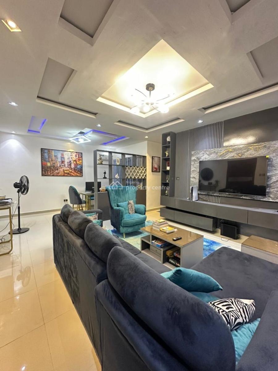 Well-maintained 2 Bedroom Apartment with Swimming Pool, Ikate, Ikate, Lekki, Lagos, Flat / Apartment for Rent