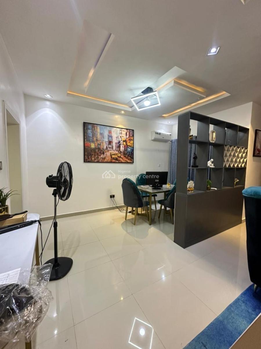 Well-maintained 2 Bedroom Apartment with Swimming Pool, Ikate, Ikate, Lekki, Lagos, Flat / Apartment for Rent