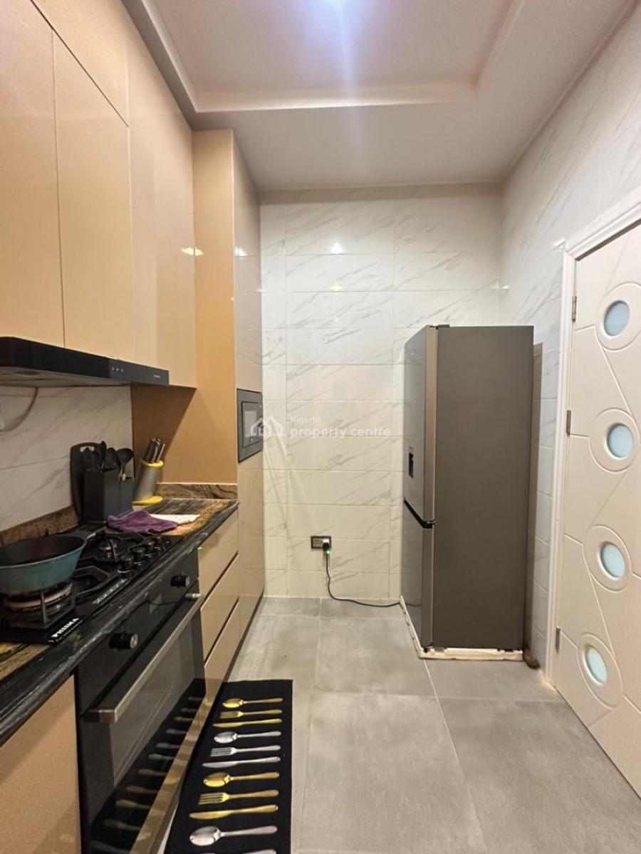 Well-maintained 2 Bedroom Apartment with Swimming Pool, Ikate, Ikate, Lekki, Lagos, Flat / Apartment for Rent