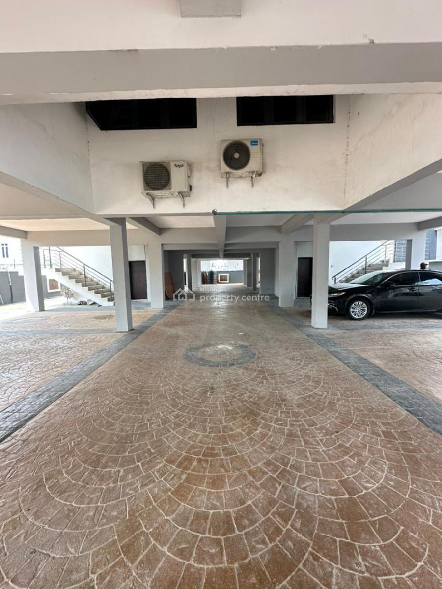 Well-maintained 2 Bedroom Apartment with Swimming Pool, Ikate, Ikate, Lekki, Lagos, Flat / Apartment for Rent