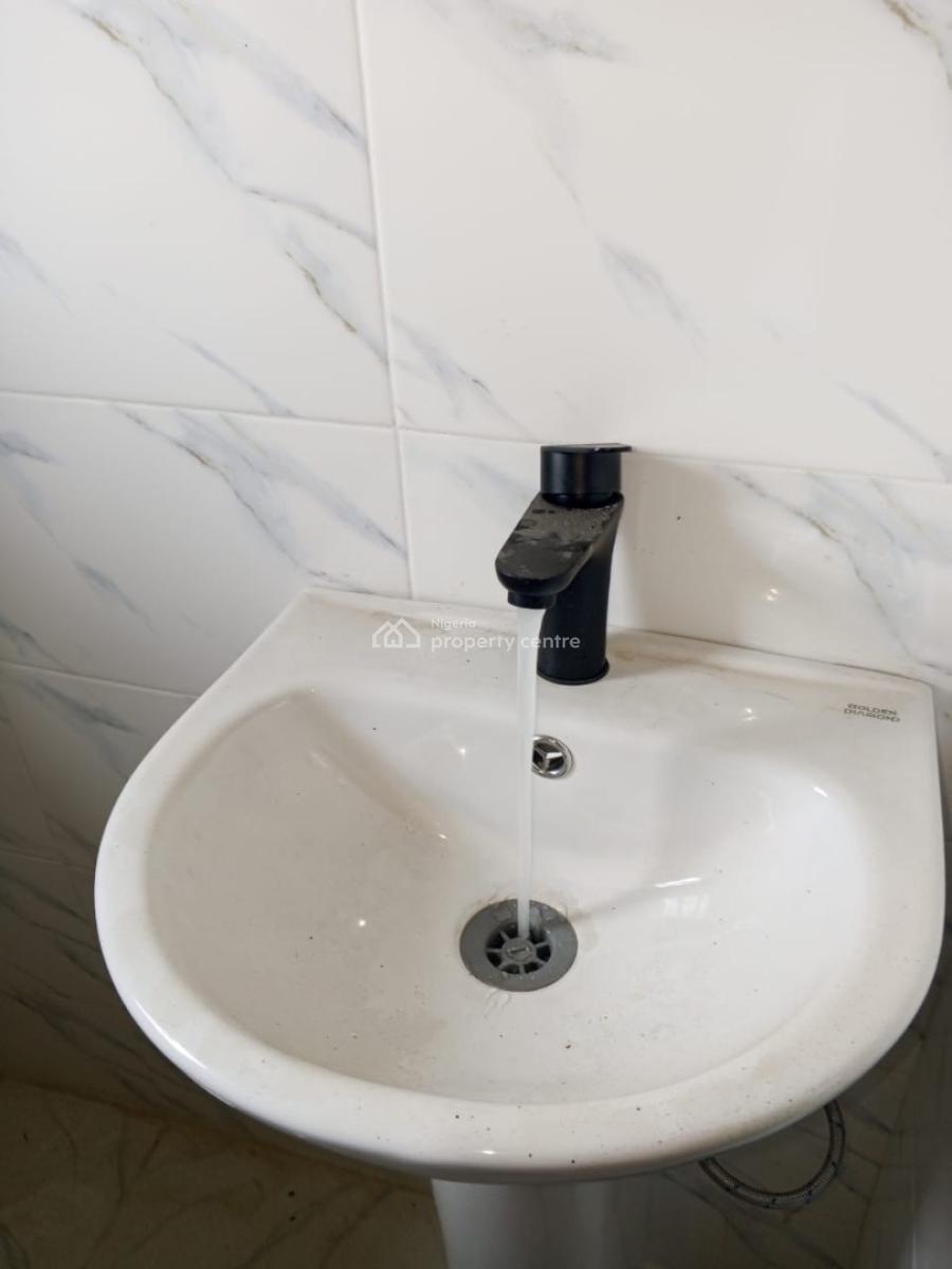 Luxury and Newly Built 2 Bedroom Flat, Badore, Ajah, Lagos, Flat / Apartment for Rent