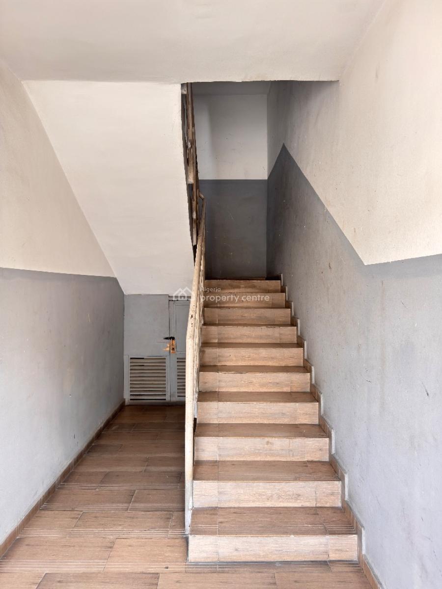 Beautiful 3 Bedroom Apartment with Bq, Oniru, Victoria Island (vi), Lagos, Block of Flats for Sale