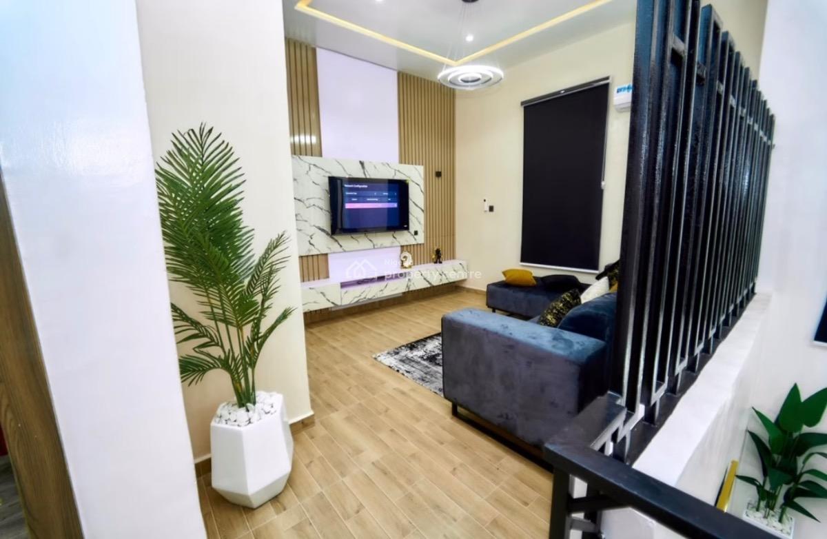 4 Bedroom Apartment, Ologolo, Lekki, Lagos, House Short Let