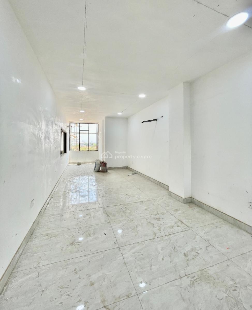 a Multi-story Commercial Plaza/complex, Dawaki, Gwarinpa, Abuja, Plaza / Complex / Mall for Rent