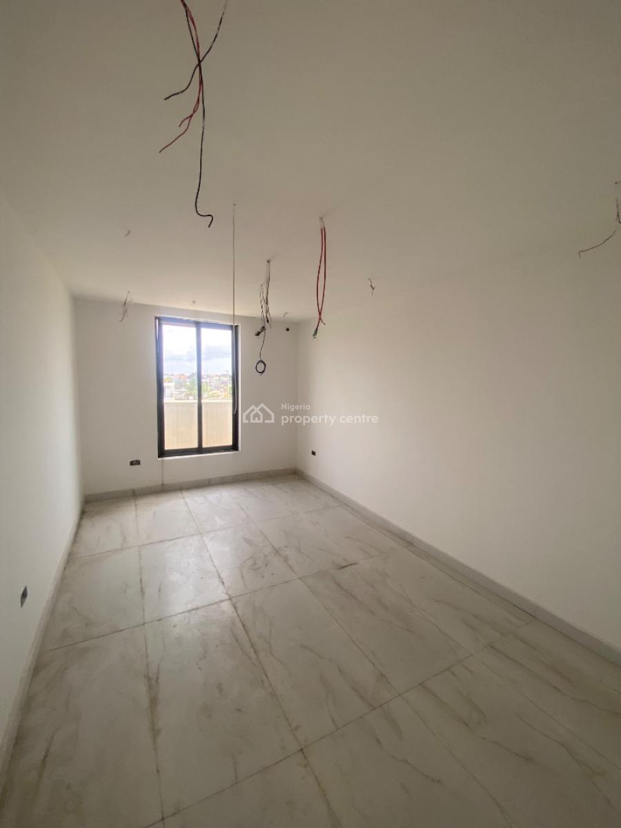 Well Fitted 5 Bed Duplex with Ample Car Park, Royal Gardens, Ajah, Lagos, Detached Duplex for Sale