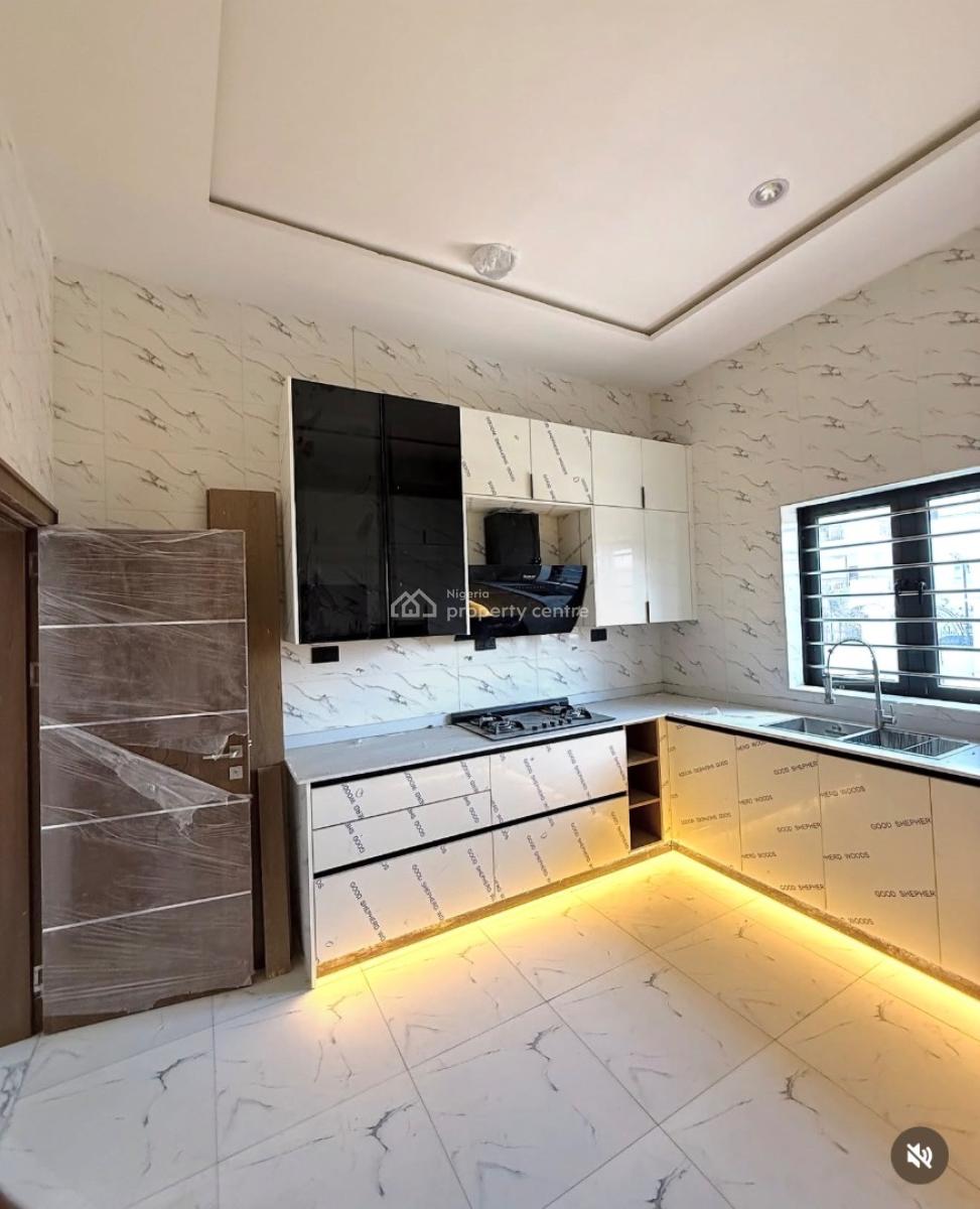 Beautiful 4 Bedroom Terrace Duplex with Bq  Guzape, Abuja, Guzape District, Abuja, Terraced Duplex for Sale