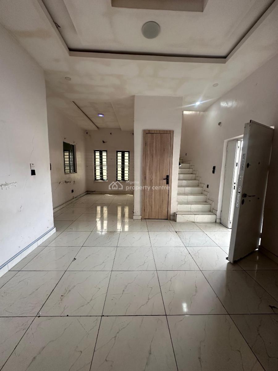 Well-maintained 4 Bedroom Apartment, Orchid, Lekki, Lagos, Terraced Duplex for Rent