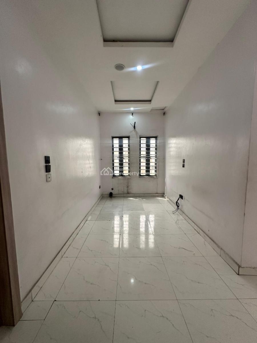 Well-maintained 4 Bedroom Apartment, Orchid, Lekki, Lagos, Terraced Duplex for Rent