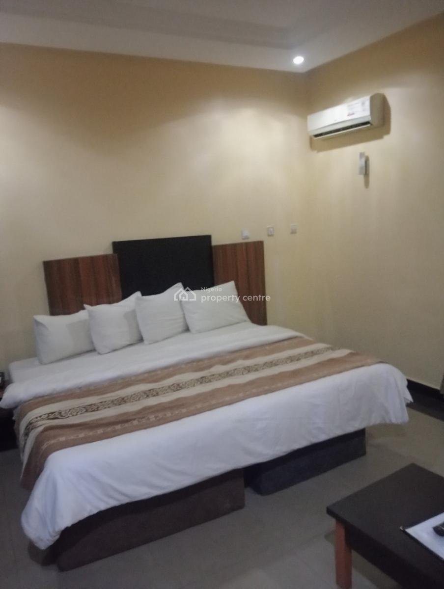 1 Bedroom Furnished and Service Apartment Now Available, Guzape Main, Guzape District, Abuja, Flat / Apartment for Rent