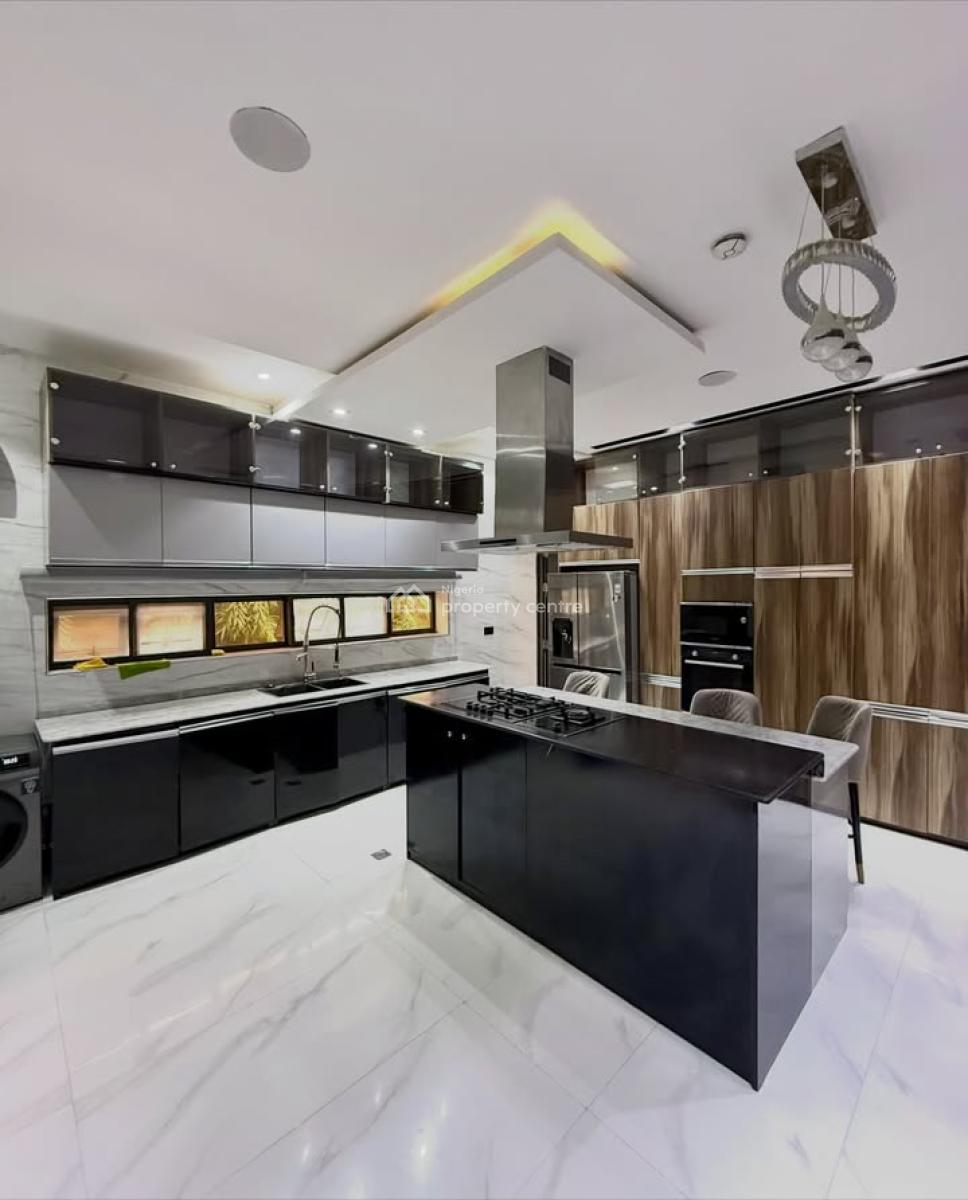 a Majestic 8-bedroom Villa, Dawaki, Gwarinpa, Abuja, Detached Duplex for Sale