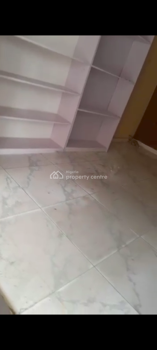 Ground Floor Shop Facing Busy Road, Ado Road, Ajah, Lagos, Shop for Rent