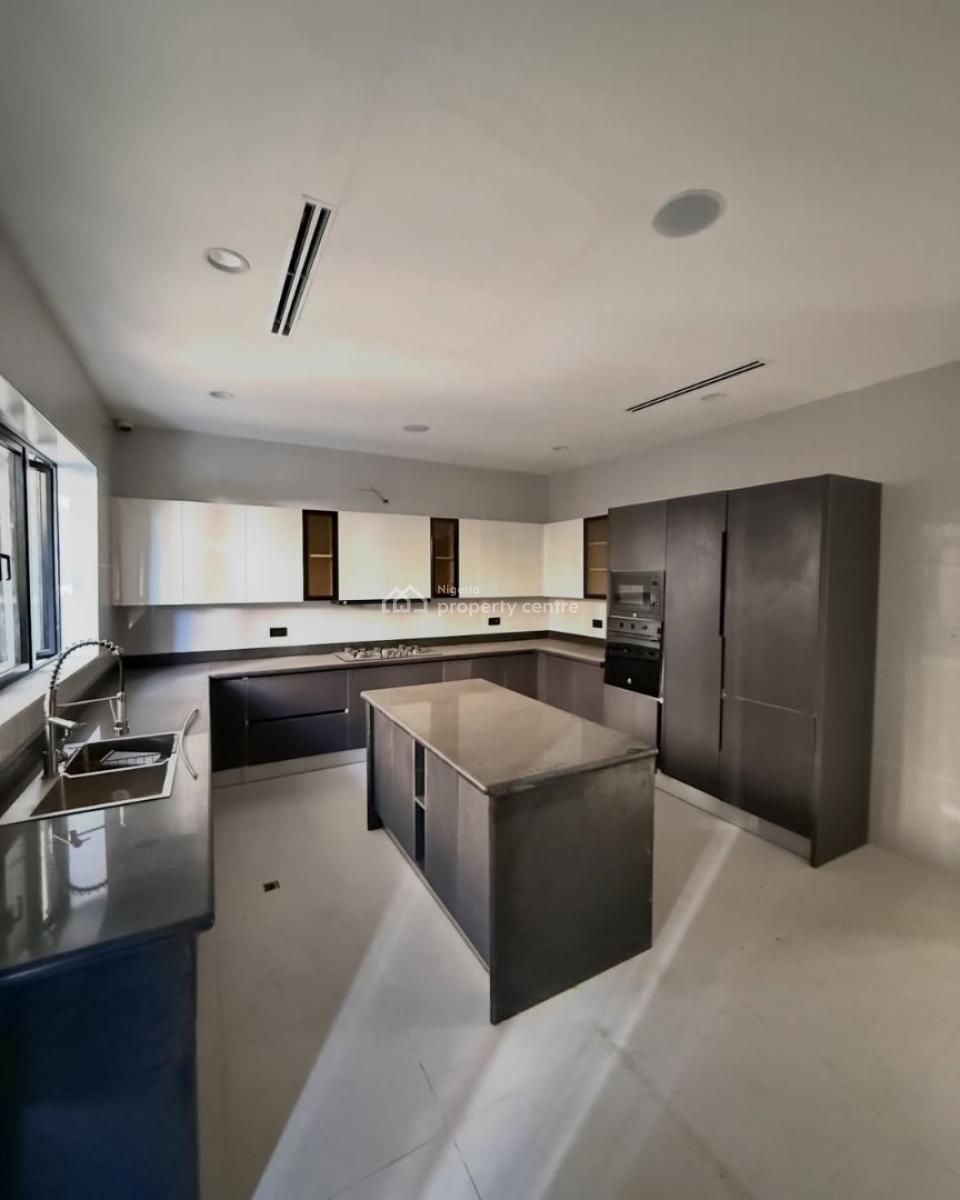 6 Bedroom Fully Detached Duplex, Guzape District, Abuja, Detached Duplex for Sale