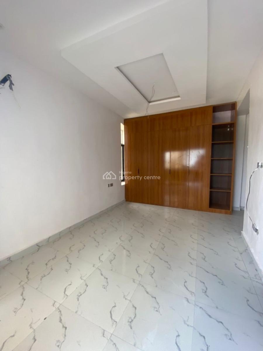 Spacious and Standard 2bedroom Maisonette with Swimming Pool and Gym, Facing Costal Road, Lekki Expressway, Lekki, Lagos, Flat / Apartment for Sale