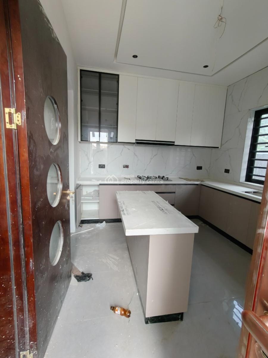 Massive 4 Bedroom Fully Detached Duplex with Bq, Maryland, Maryland, Lagos, Detached Duplex for Sale