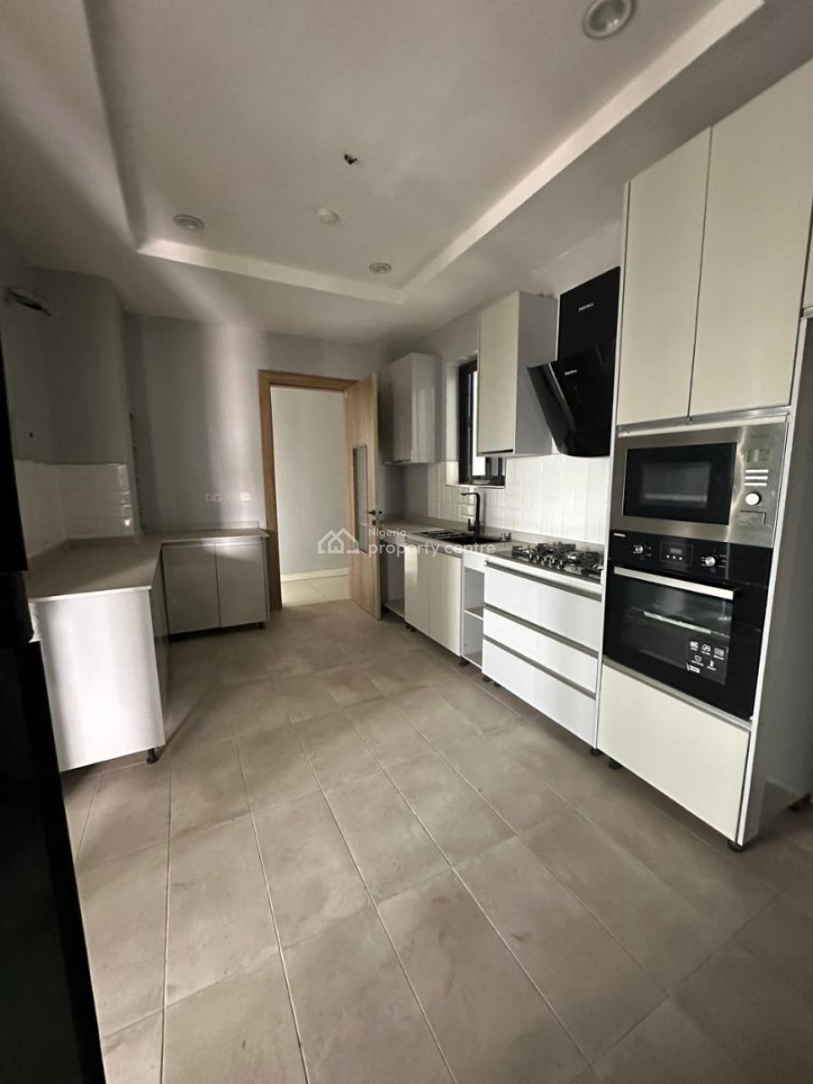 Tastefully Built 3-bedroom Apartment on The 5th Floor, Lekki Phase 1, Lekki, Lagos, Flat / Apartment for Sale