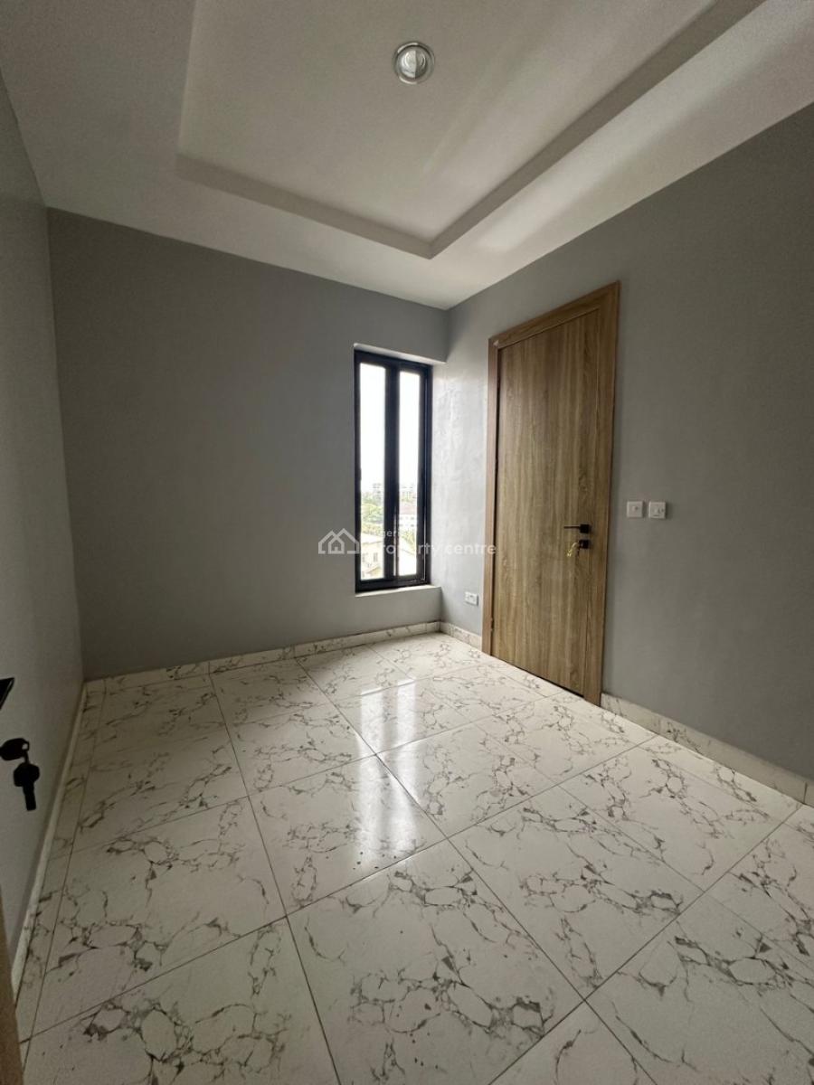 Tastefully Built 3-bedroom Apartment on The 5th Floor, Lekki Phase 1, Lekki, Lagos, Flat / Apartment for Sale