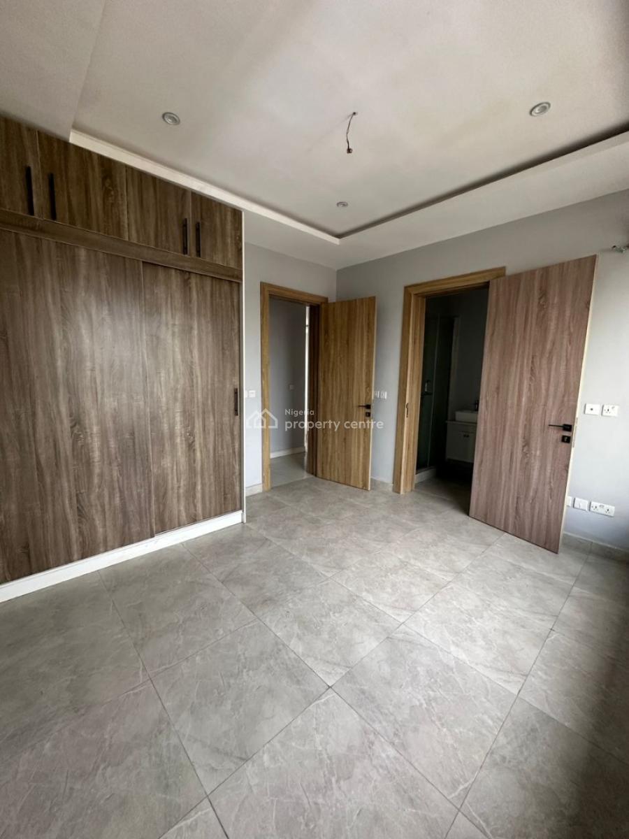 Tastefully Built 3-bedroom Apartment on The 5th Floor, Lekki Phase 1, Lekki, Lagos, Flat / Apartment for Sale
