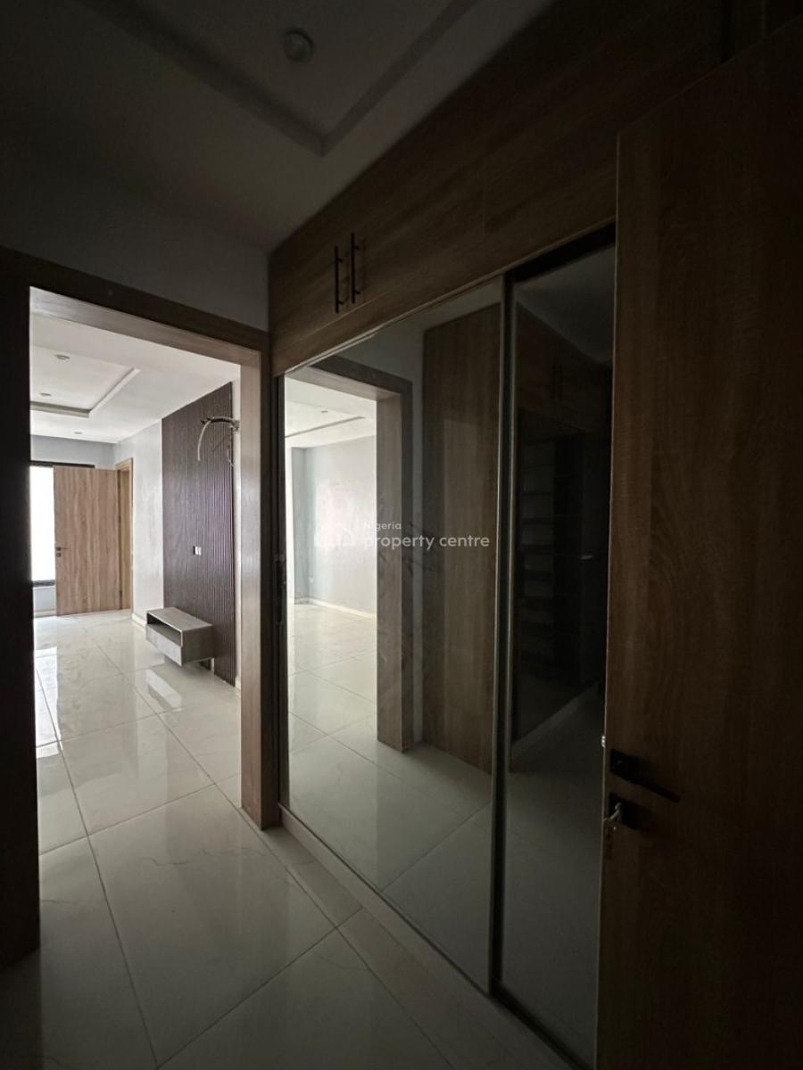 Tastefully Built 3-bedroom Apartment on The 5th Floor, Lekki Phase 1, Lekki, Lagos, Flat / Apartment for Sale