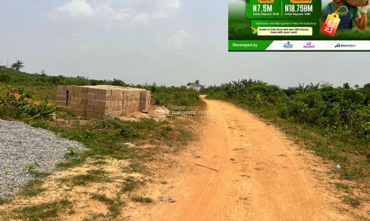 Farmland with Cocoa Plantation, Along Oou Road, Ago Iwoye, Ijebu East, Ogun, Land for Sale