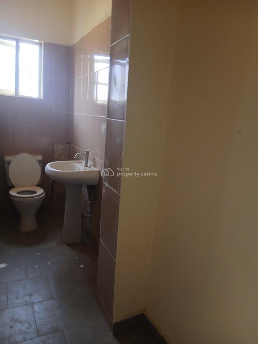 Spacious 3 Bedrooms All Rooms in Suite, Kaura, Abuja, Flat / Apartment for Rent