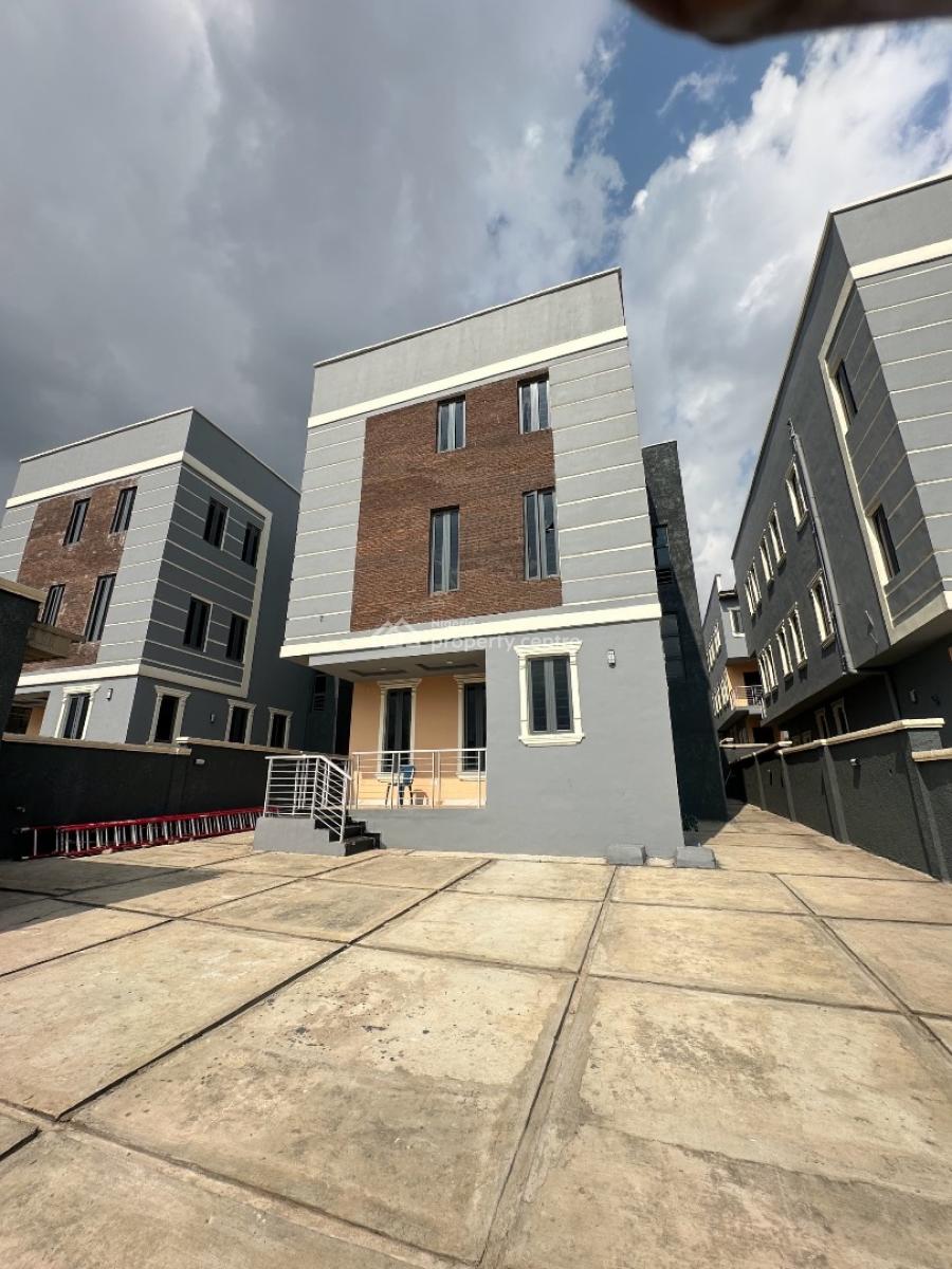 a Luxuriously Designed Fully Detached 5bed Duplex with a Maid Room, New Bodija, Ibadan, Oyo, Detached Duplex for Sale