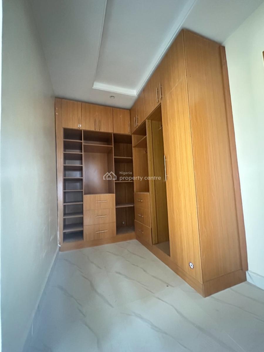 a Luxuriously Designed Fully Detached 5bed Duplex with a Maid Room, New Bodija, Ibadan, Oyo, Detached Duplex for Sale