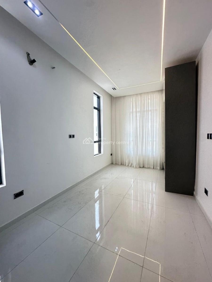 an Opulent 5 Bedroom Fully Detached, Chevron Toll Gate, Lekki, Lagos, Detached Duplex for Sale