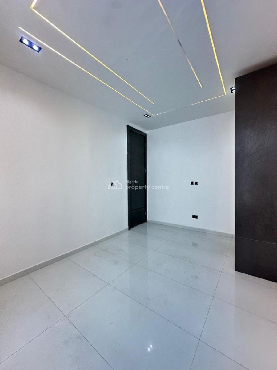 an Opulent 5 Bedroom Fully Detached, Chevron Toll Gate, Lekki, Lagos, Detached Duplex for Sale