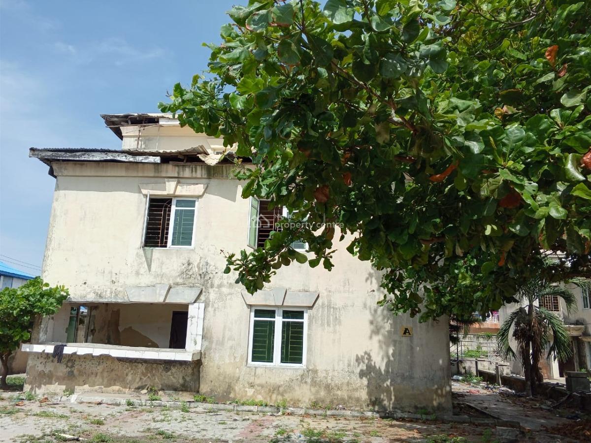 Block of 7 Units of 2 Bedroom on 1,800sqm.land, Alpha Beach Road, By Chevron, Lekki, Lagos, Block of Flats for Sale