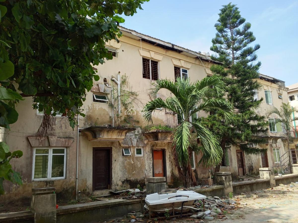 Block of 7 Units of 2 Bedroom on 1,800sqm.land, Alpha Beach Road, By Chevron, Lekki, Lagos, Block of Flats for Sale