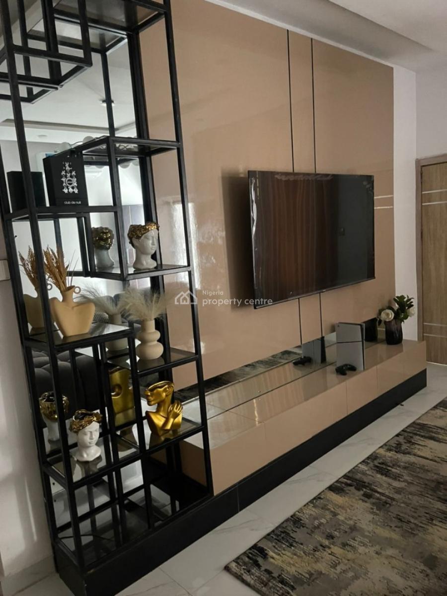 Furnished and Serviced with 24 Hours Power Supply, 2 Bedroom Ensuite Flat, Lekki Phase 1, Lekki, Lagos, Flat / Apartment for Rent