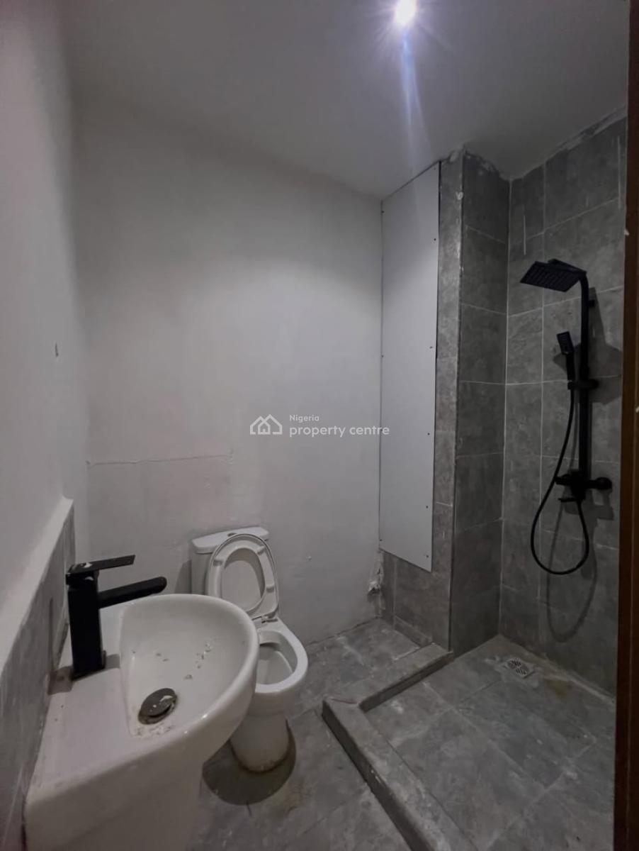 Spacious 2 Bedroom Apartment, Salem, Ikate, Lekki, Lagos, Flat / Apartment for Rent