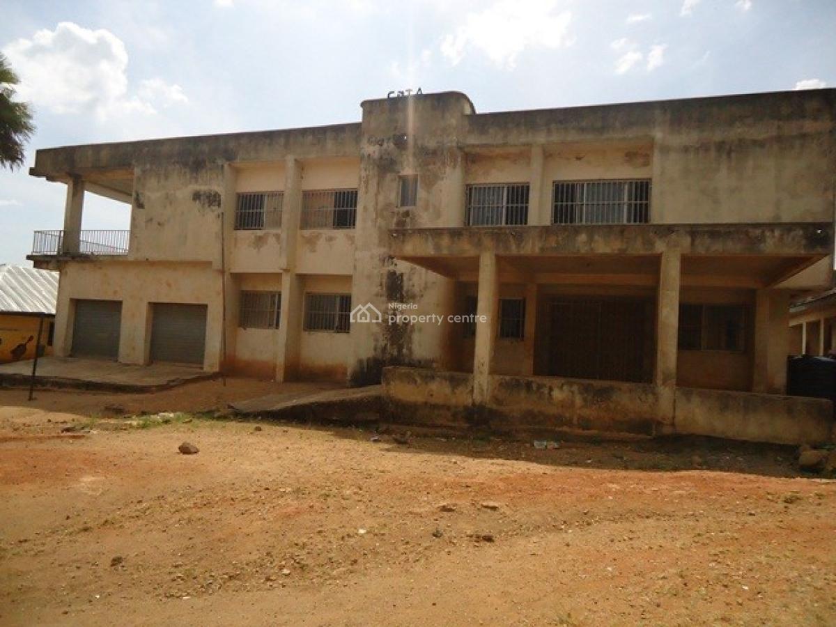 4-bedroom Detached House with 2 Rooms Servants Quarters, Off Fda Road Dadin Kowa, Jos South, Plateau, Detached Duplex for Sale