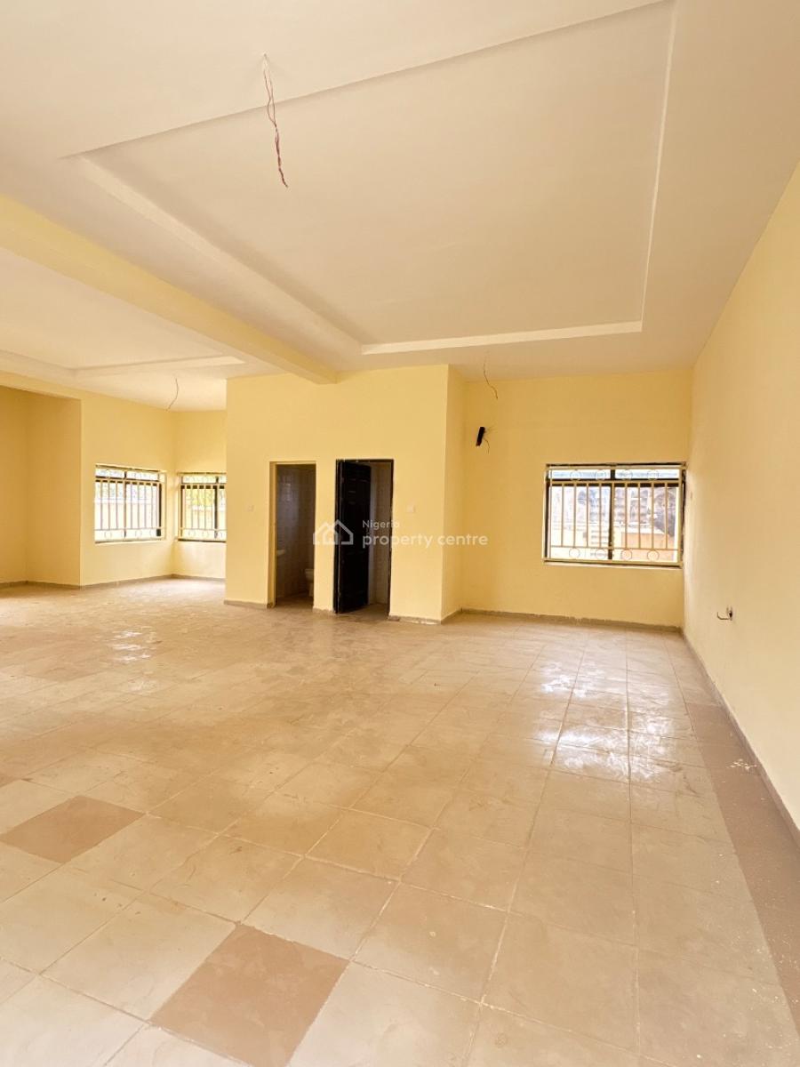 Standard Office Spaces with Excellent Facilities, Durumi, Gudu, Abuja, Plaza / Complex / Mall for Rent