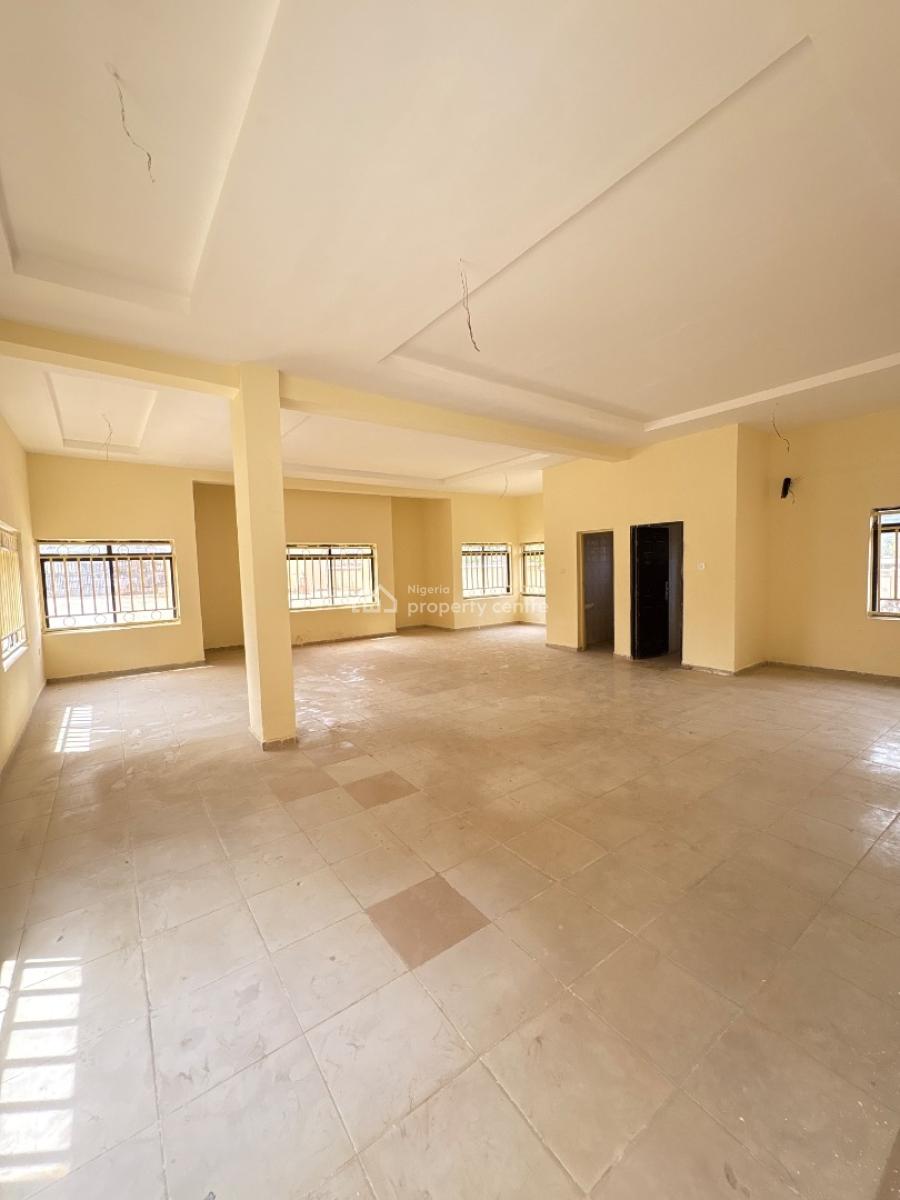 Standard Office Spaces with Excellent Facilities, Durumi, Gudu, Abuja, Plaza / Complex / Mall for Rent